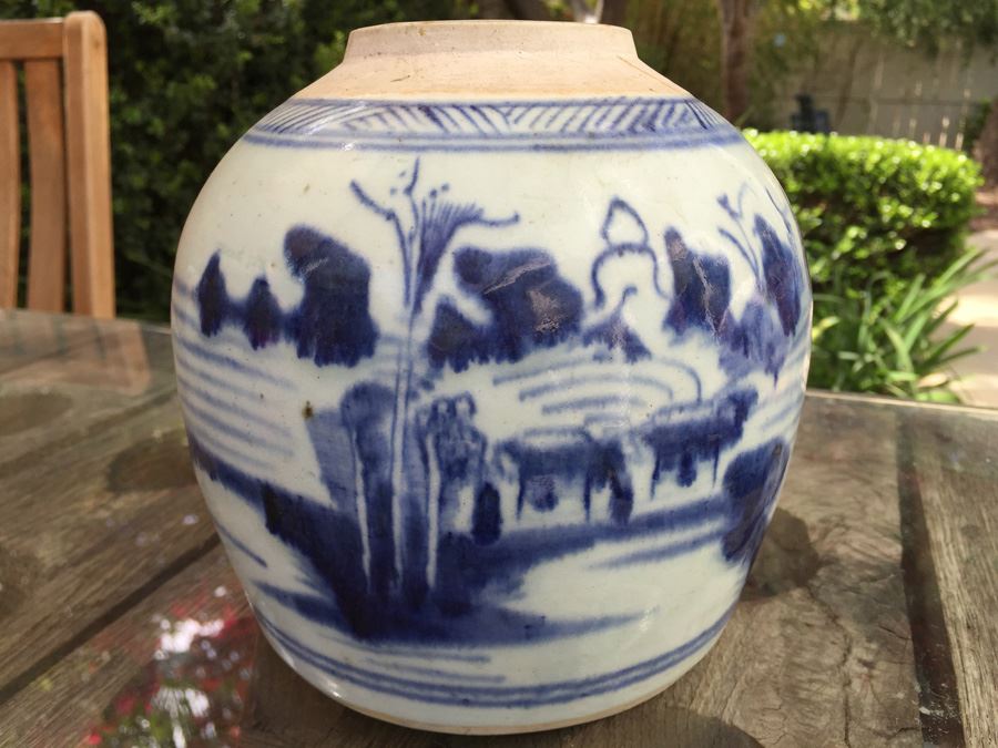 Chinese Blue And White Jar [Photo 8]