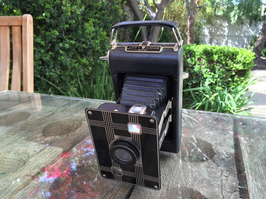 Jiffy Kodak Six-20 Bellows Camera [Photo 1]