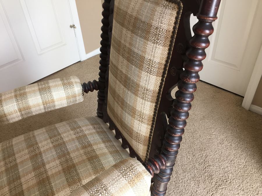 Victorian American Walnut Armchair Appraised $285 In 1983 [Photo 13]