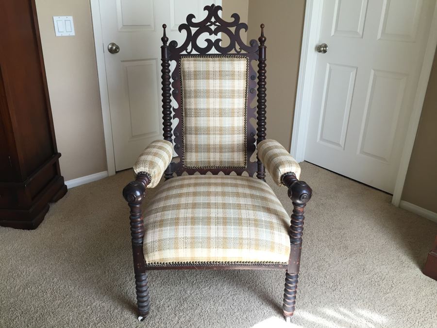 Victorian American Walnut Armchair Appraised $285 In 1983 [Photo 4]