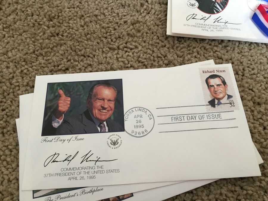 Richard Nixon Lot - Hand Signed Richard Nixon Photograph And Richard Nixon First Day Covers [Photo 17]