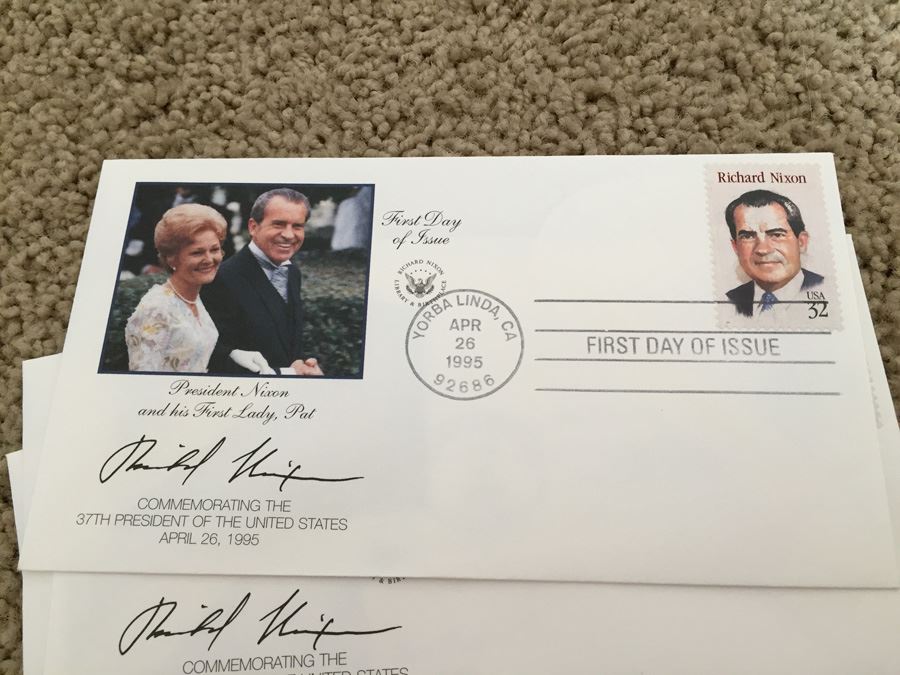Richard Nixon Lot - Hand Signed Richard Nixon Photograph And Richard Nixon First Day Covers [Photo 16]