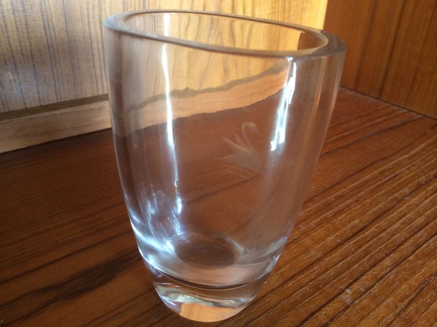 Ekenas Sweden Signed Swan Etched 5' Crystal Vase  [Photo 2]