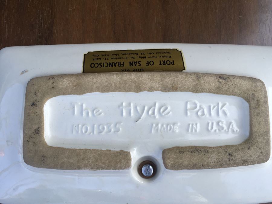 Vintage San Francisco Port Authority Ashtray The Hyde Park No. 1935 Made In U.S.A. [Photo 3]