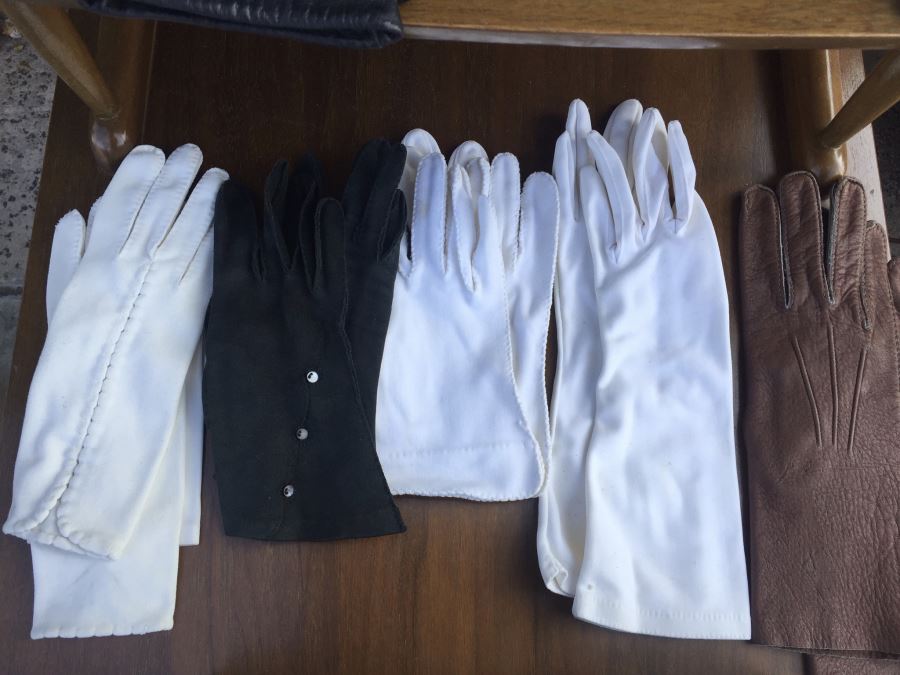 Vintage Women's Glove Lot [Photo 3]