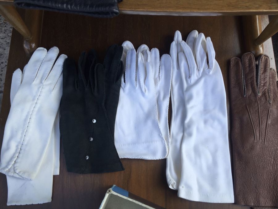 Vintage Women's Glove Lot [Photo 4]