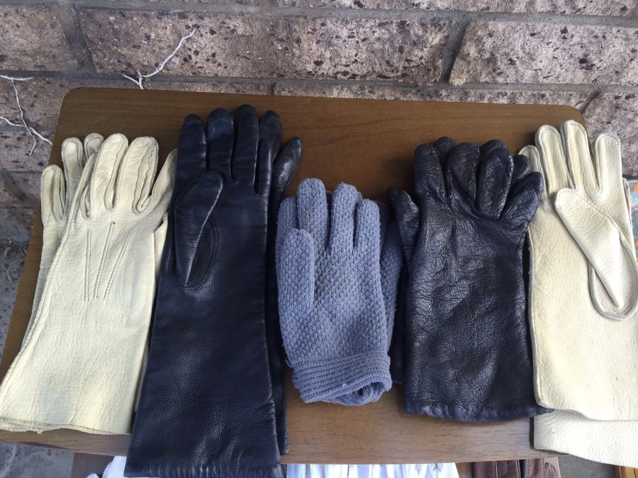 Vintage Women's Glove Lot [Photo 2]