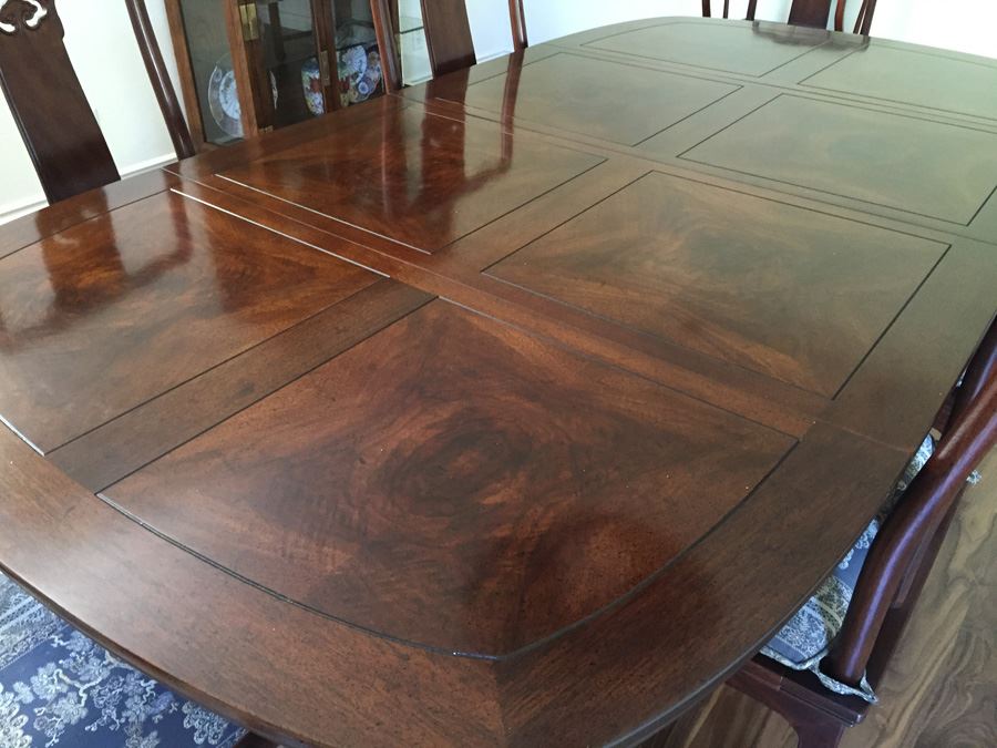 Henredon Rosewood Chinoiserie Formal Dining Table With 2 Leaves And Eight Chairs [Photo 34]