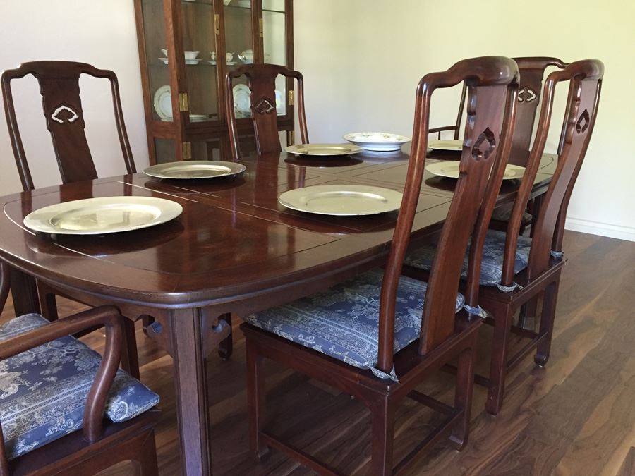Henredon Rosewood Chinoiserie Formal Dining Table With 2 Leaves And Eight Chairs [Photo 5]