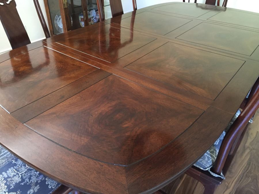 Henredon Rosewood Chinoiserie Formal Dining Table With 2 Leaves And Eight Chairs [Photo 33]