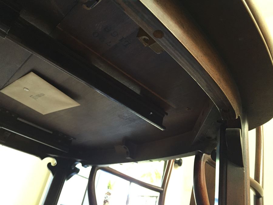 Henredon Rosewood Chinoiserie Formal Dining Table With 2 Leaves And Eight Chairs [Photo 40]