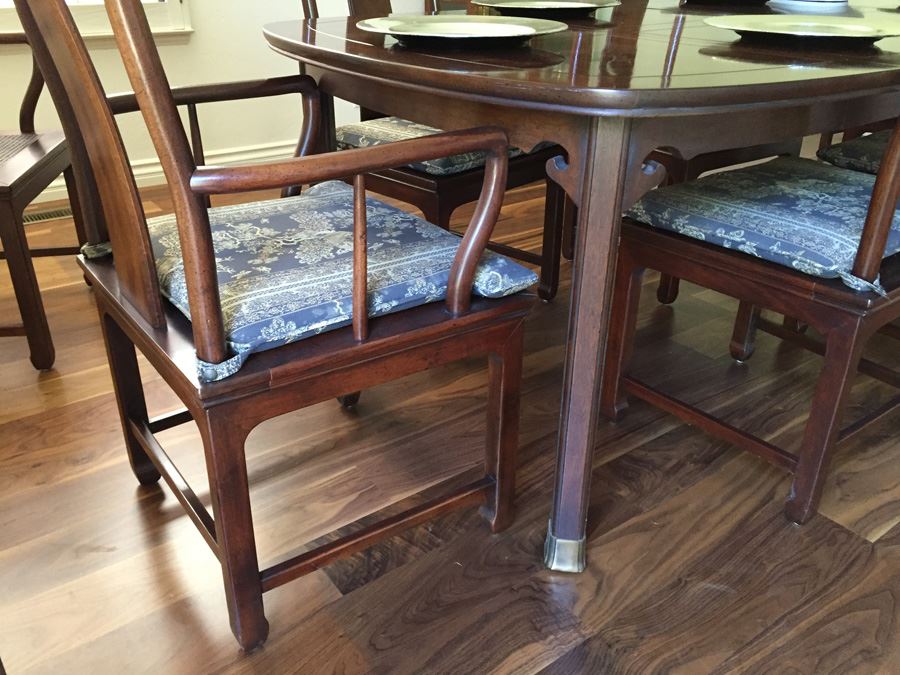 Henredon Rosewood Chinoiserie Formal Dining Table With 2 Leaves And Eight Chairs [Photo 4]