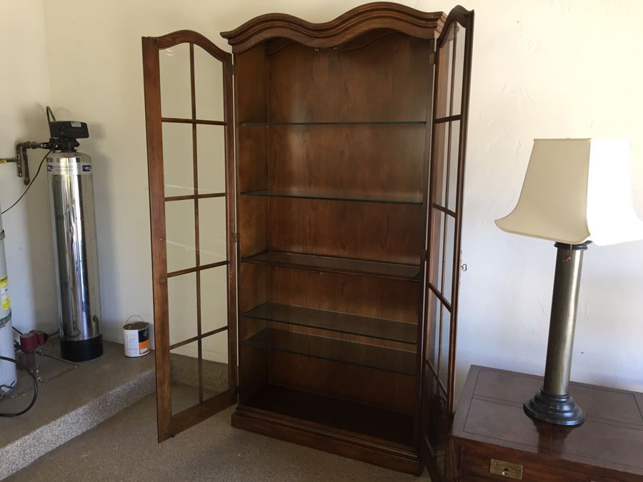 Stunning Henredon Furniture Tall Dome Top Curio Display Cabinet Lighted With Adjustable Glass Shelves Estimate $1,500 [Photo 2]