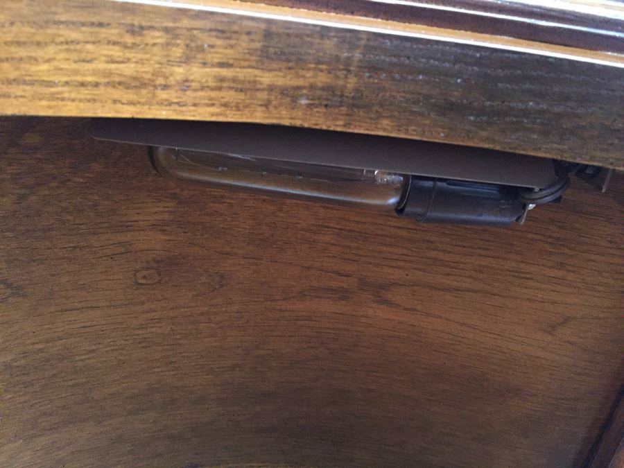 Stunning Henredon Furniture Tall Dome Top Curio Display Cabinet Lighted With Adjustable Glass Shelves Estimate $1,500 [Photo 16]