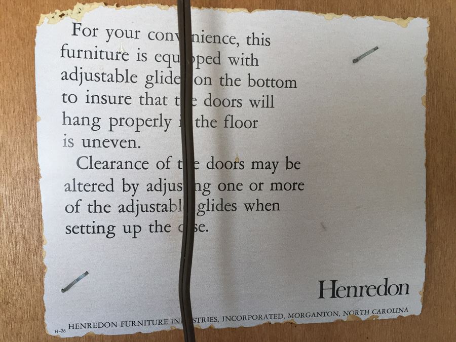Stunning Henredon Furniture Tall Dome Top Curio Display Cabinet Lighted With Adjustable Glass Shelves Estimate $1,500 [Photo 3]