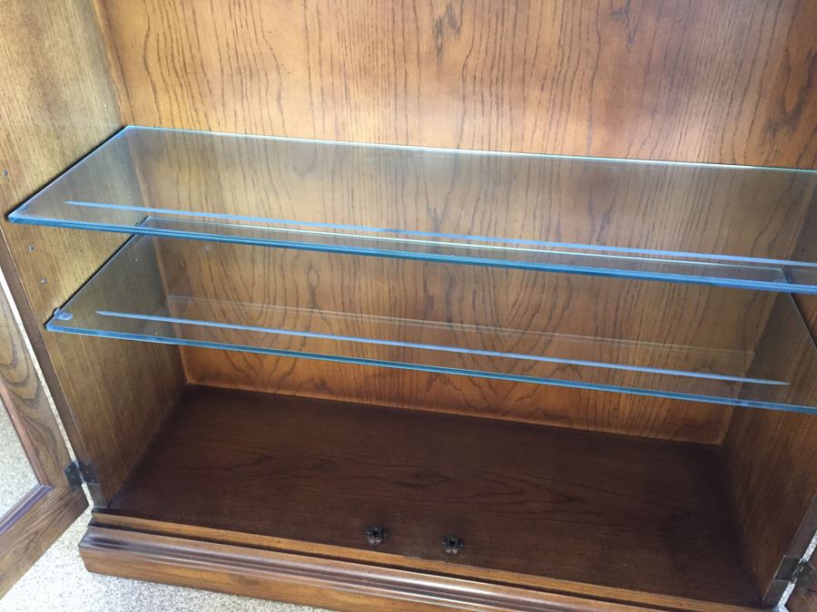 Stunning Henredon Furniture Tall Dome Top Curio Display Cabinet Lighted With Adjustable Glass Shelves Estimate $1,500 [Photo 19]