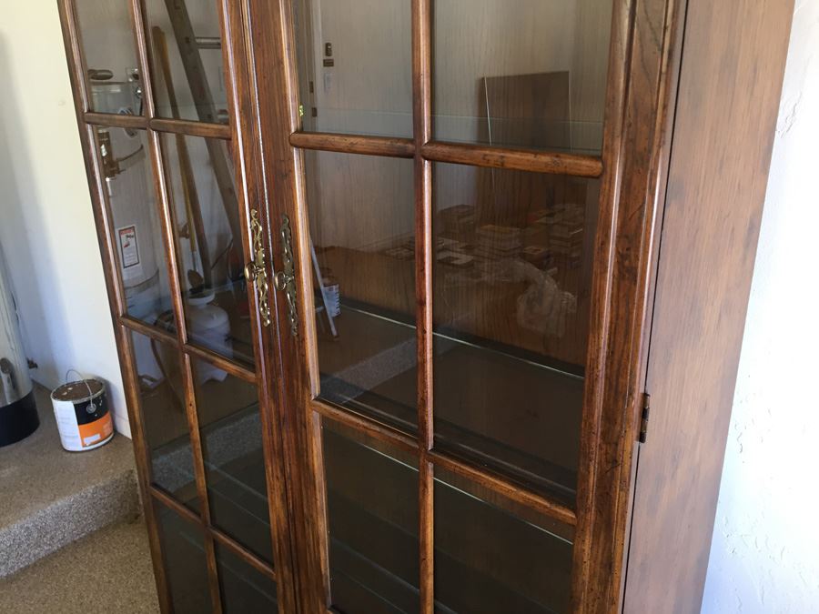 Stunning Henredon Furniture Tall Dome Top Curio Display Cabinet Lighted With Adjustable Glass Shelves Estimate $1,500 [Photo 7]