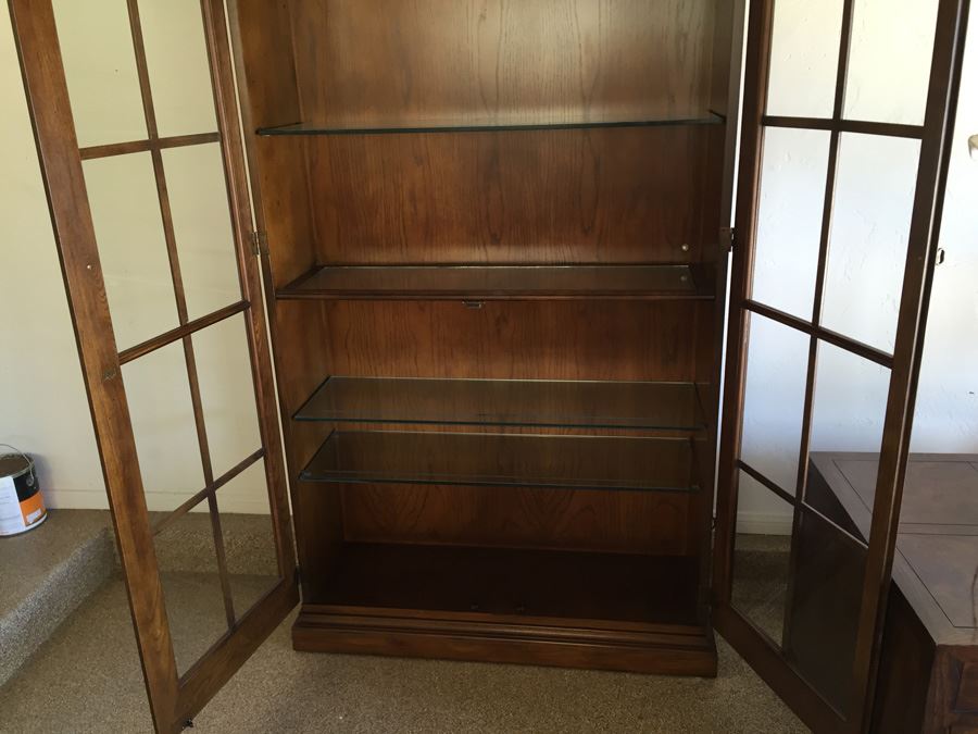Stunning Henredon Furniture Tall Dome Top Curio Display Cabinet Lighted With Adjustable Glass Shelves Estimate $1,500 [Photo 15]