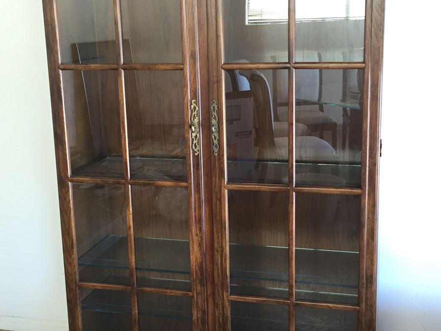 Stunning Henredon Furniture Tall Dome Top Curio Display Cabinet Lighted With Adjustable Glass Shelves Estimate $1,500 [Photo 12]
