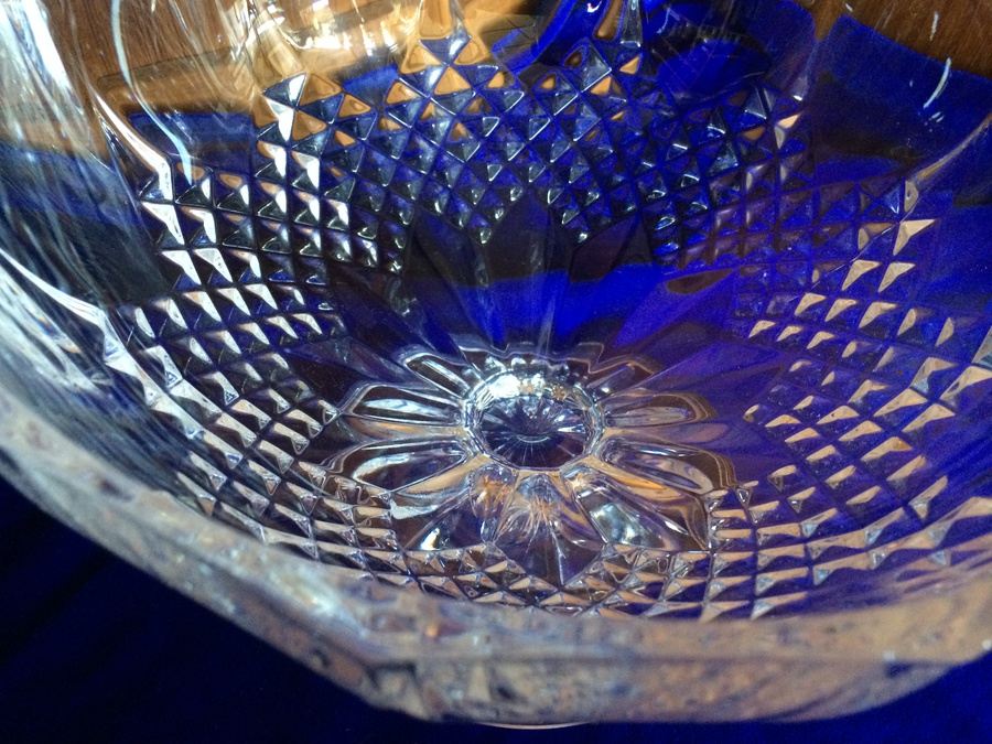 Footed Crystal Bowl [Photo 2]