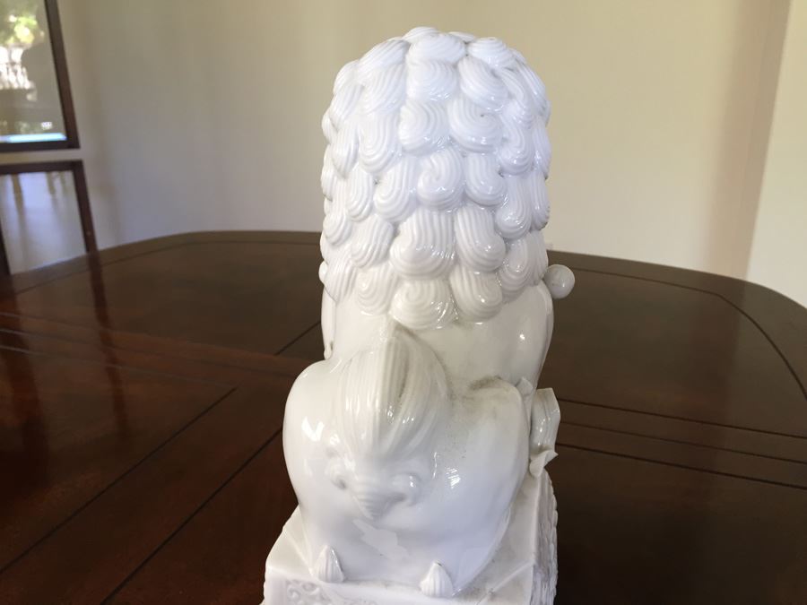 Chinese Foo Dog White Porcelain Statue Figurine 12 Inches Tall [Photo 16]