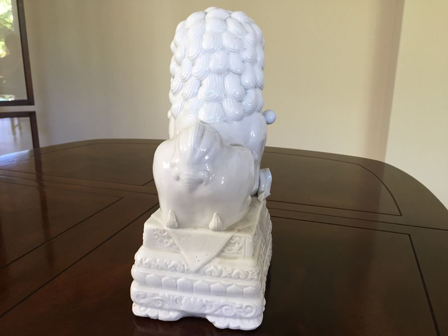 Chinese Foo Dog White Porcelain Statue Figurine 12 Inches Tall [Photo 14]
