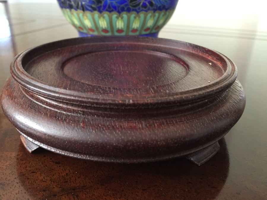 Fine Cloisonne Vase On Wooden Stand 9 Inches Tall [Photo 17]