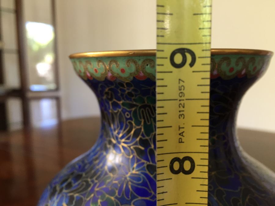 Fine Cloisonne Vase On Wooden Stand 9 Inches Tall [Photo 18]