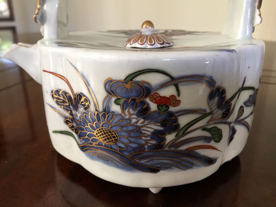 Footed Japanese Teapot With Gilt Foral Patterns Apx 5' In Diameter [Photo 2]