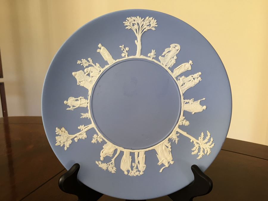 Vintage 1956 Wedgwood Blue And White Plate And Pitcher [Photo 13]