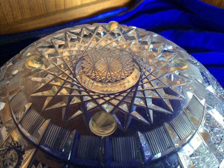 Beautiful Cut Crystal Bowl [Photo 6]