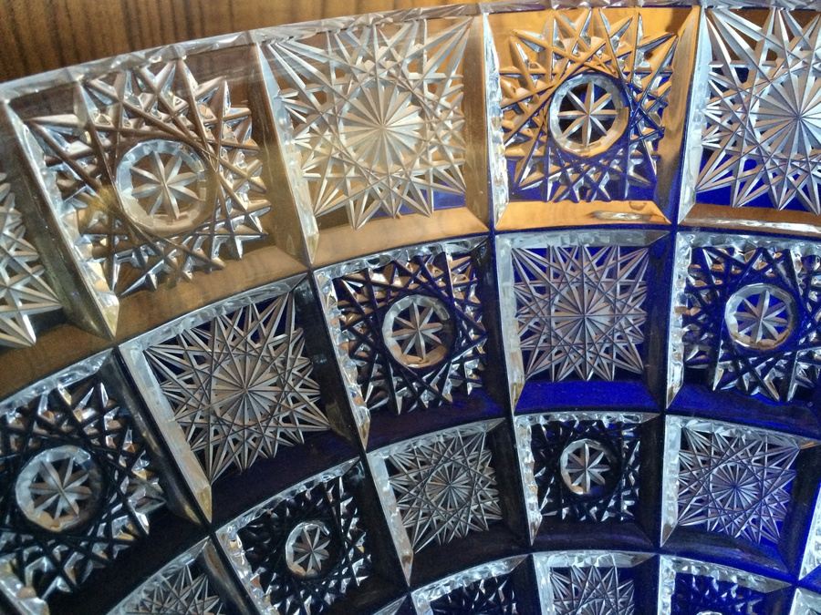 Beautiful Cut Crystal Bowl [Photo 3]