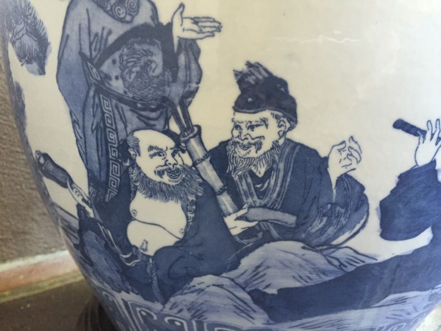 Large 18' Diameter Blue And White Pot With Wooden Stand [Photo 2]