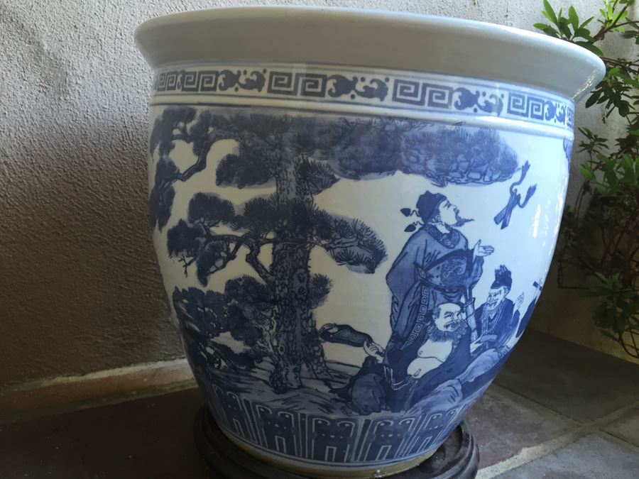 Large 18' Diameter Blue And White Pot With Wooden Stand [Photo 3]