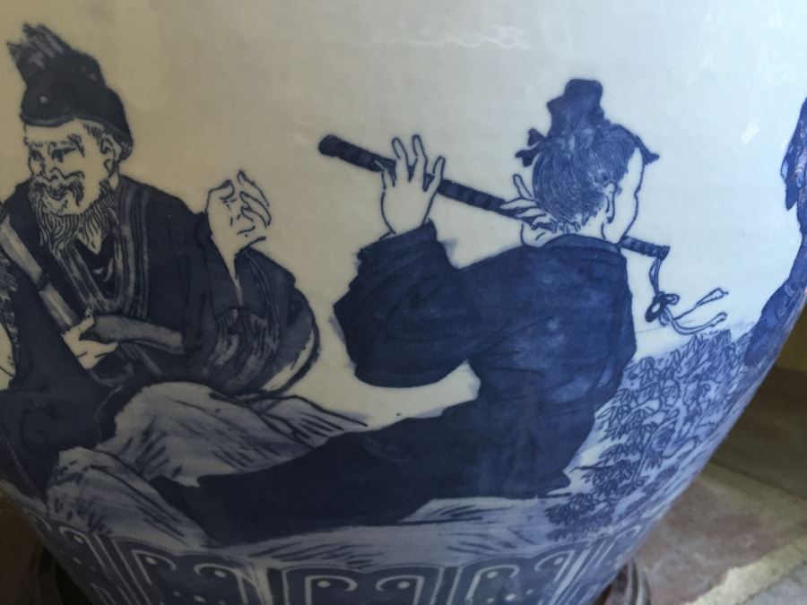 Large 18' Diameter Blue And White Pot With Wooden Stand [Photo 6]