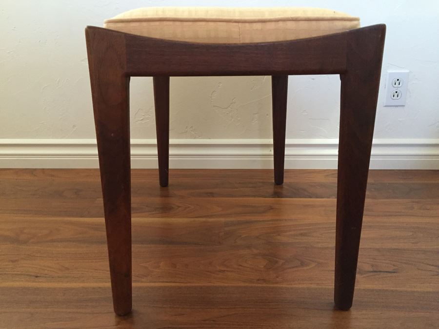 Mid-Century Teak Bench [Photo 7]