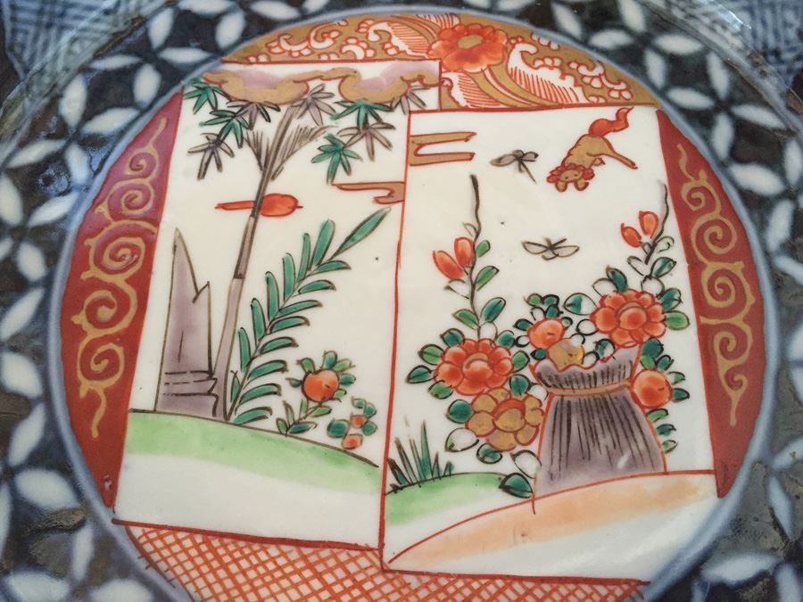 Japanese Imari Bowl With Wooden Stand [Photo 4]