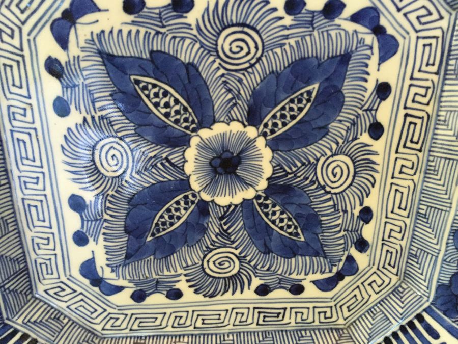 Stunning Blue And White Signed Pottery Bowl [Photo 2]