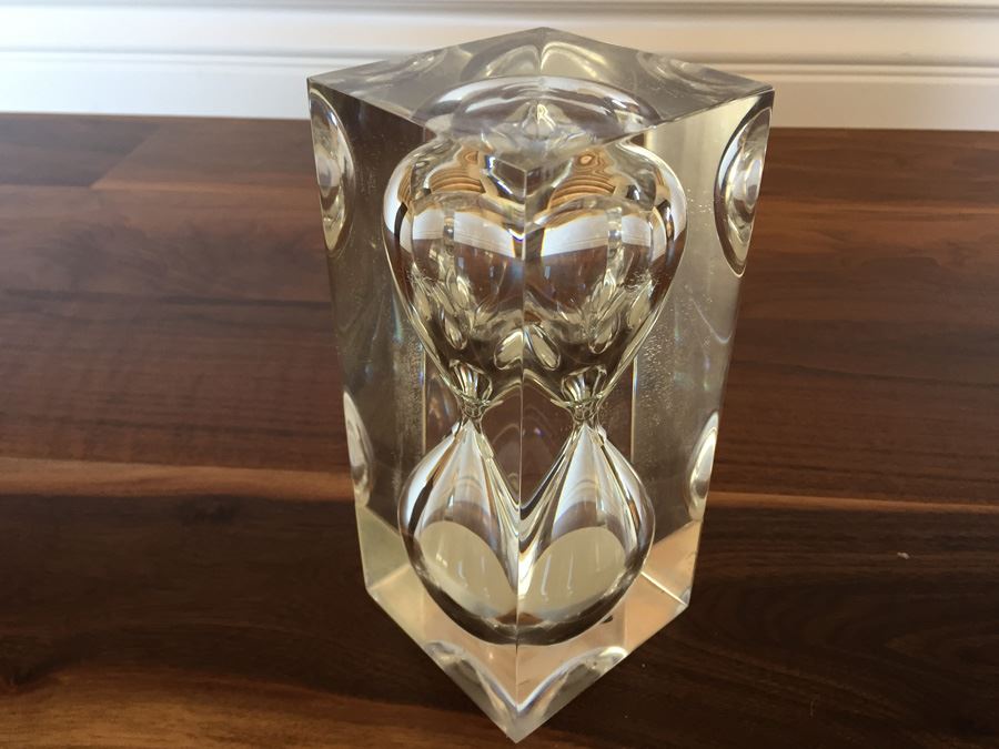 Large Lucite Hourglass [Photo 2]