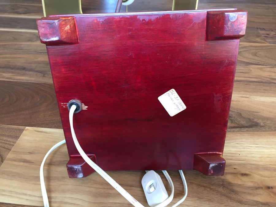 Nice Table Lamp With Integrated Stand For Displaying Collectibles On [Photo 6]