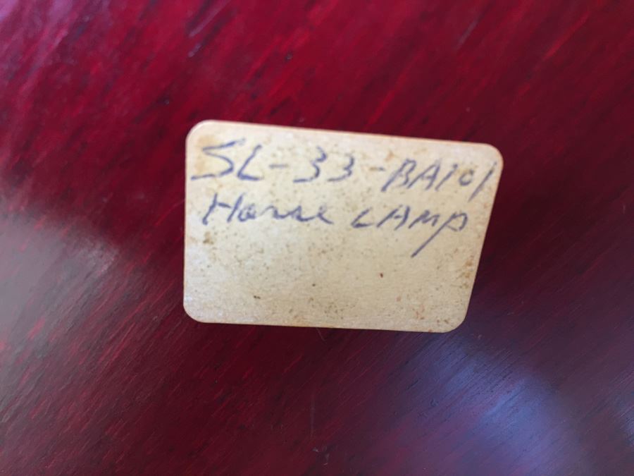 Nice Table Lamp With Integrated Stand For Displaying Collectibles On [Photo 7]