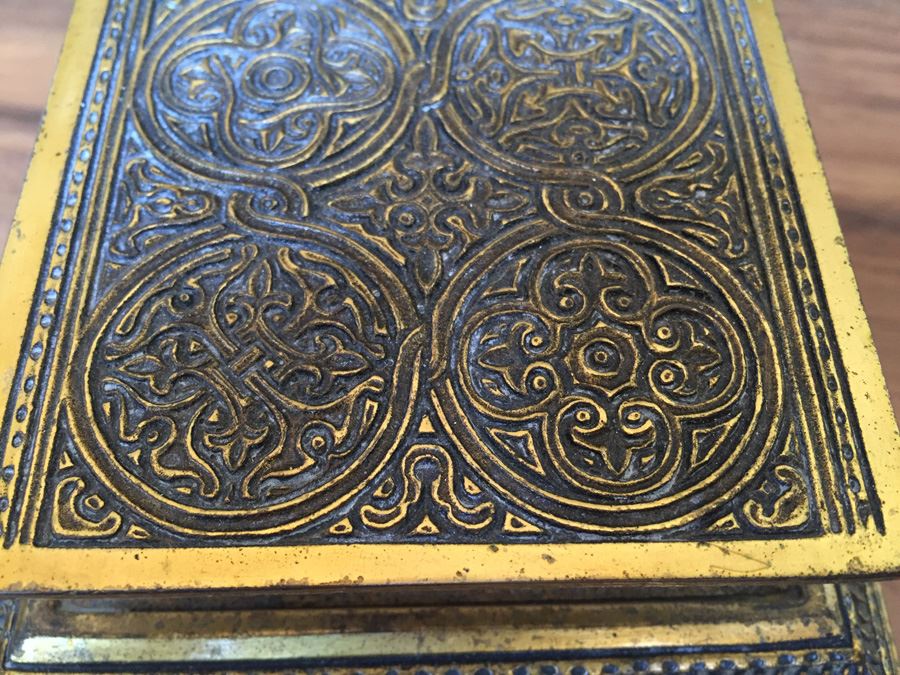 Antique Extremely Rare Tiffany Studios New York Gilt-Bronze Venetian Ermine Mink Pattern Desk Calendar Holder Flip Calendar Circa 1900 #1662 [Photo 6]