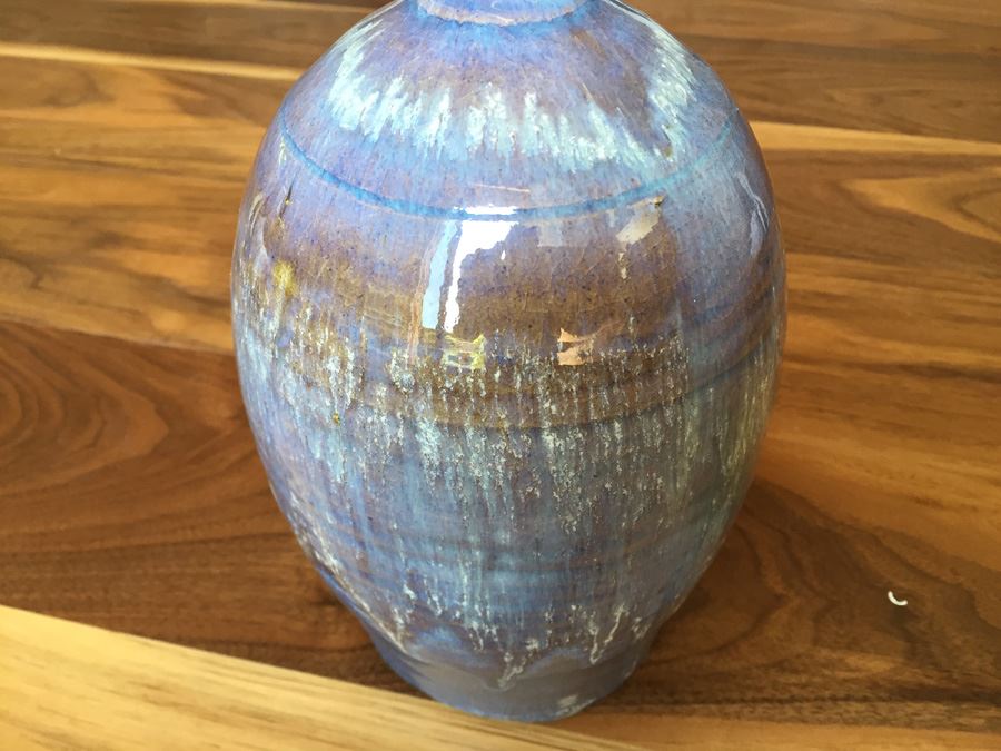 9 Inch Blue Glazed Pottery Vase [Photo 6]