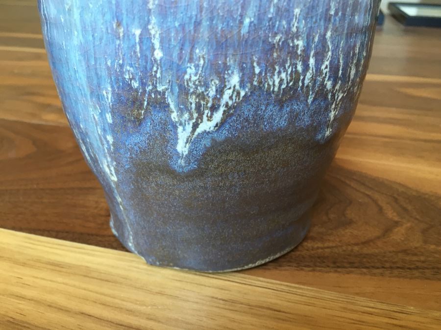 9 Inch Blue Glazed Pottery Vase [Photo 5]