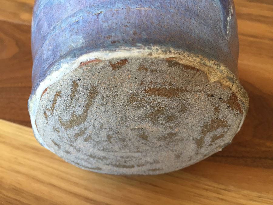 9 Inch Blue Glazed Pottery Vase [Photo 3]