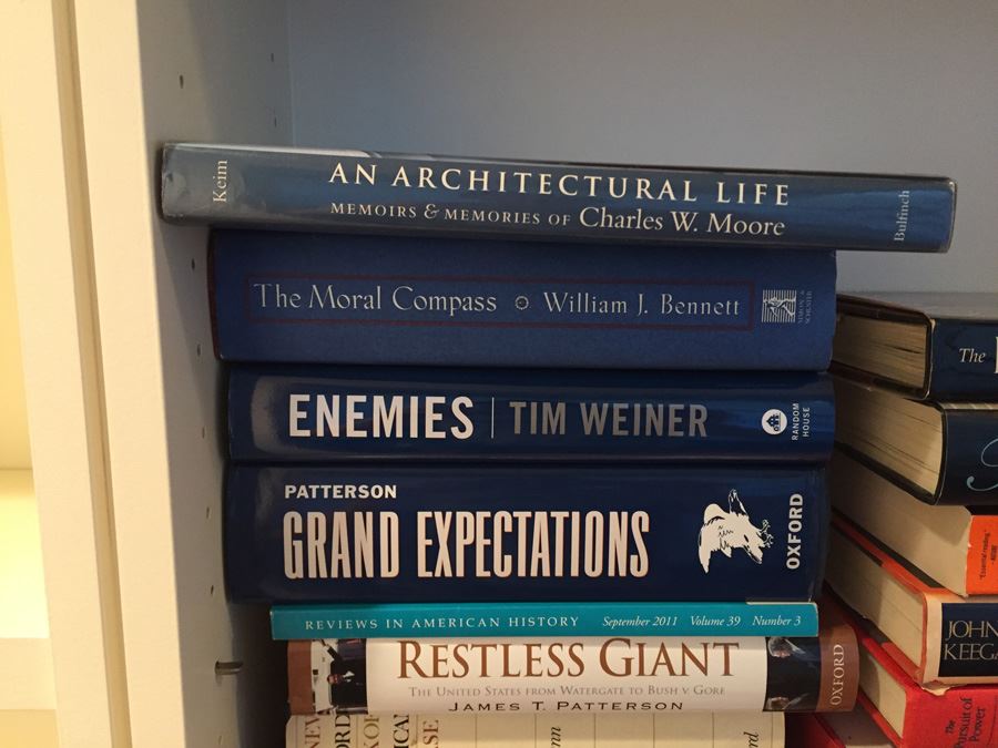 Huge Book Lot [Photo 10]