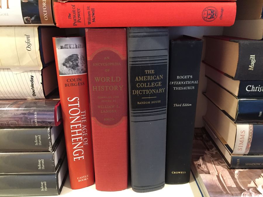 Huge Book Lot [Photo 12]