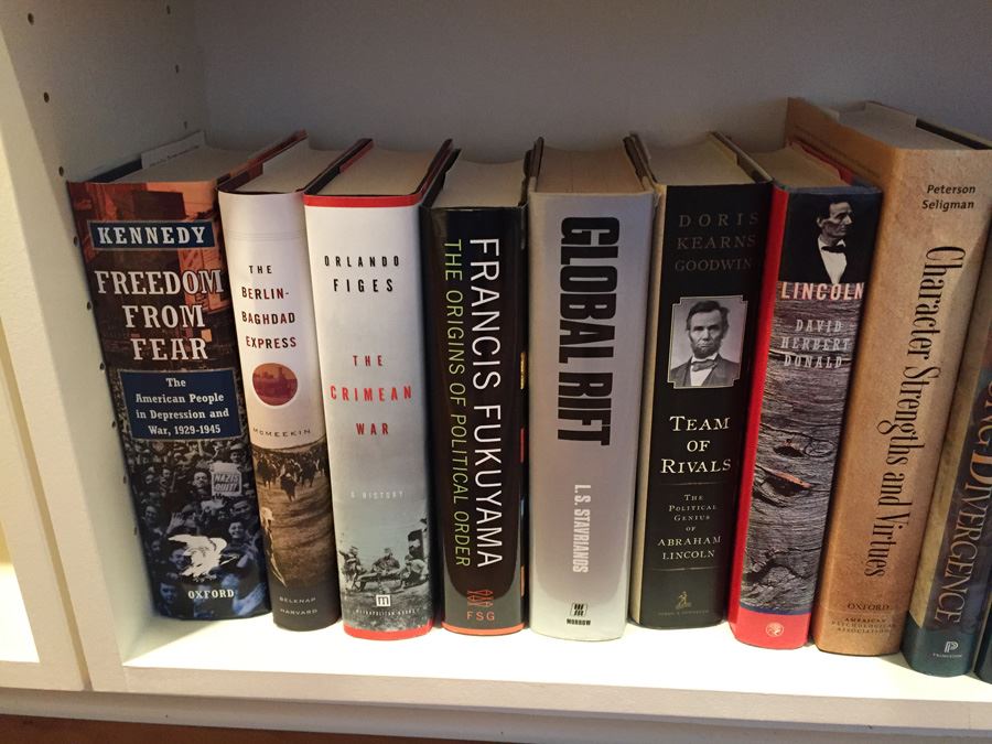 Huge Book Lot [Photo 24]