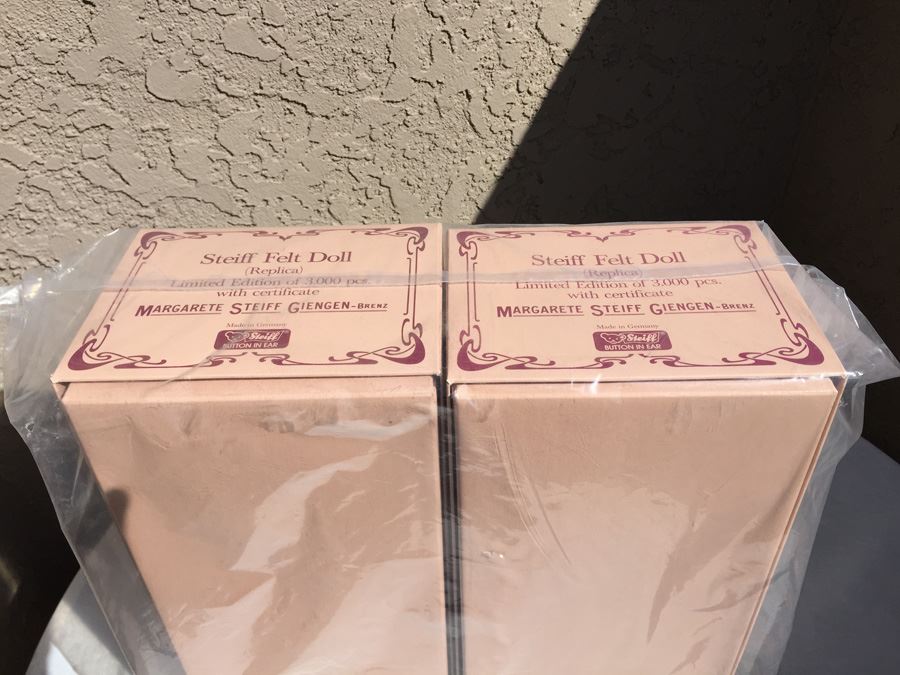 Pair Of Limited Edition Steiff Feld Dolls New In Box Made In Germany [Photo 12]