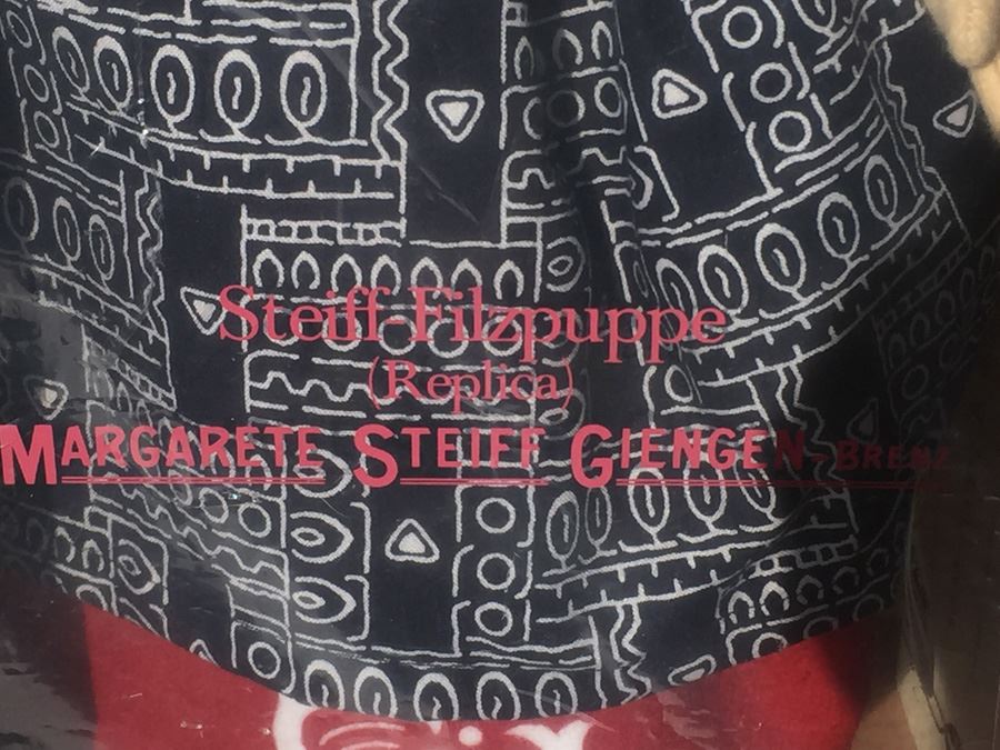 Pair Of Limited Edition Steiff Feld Dolls New In Box Made In Germany [Photo 5]